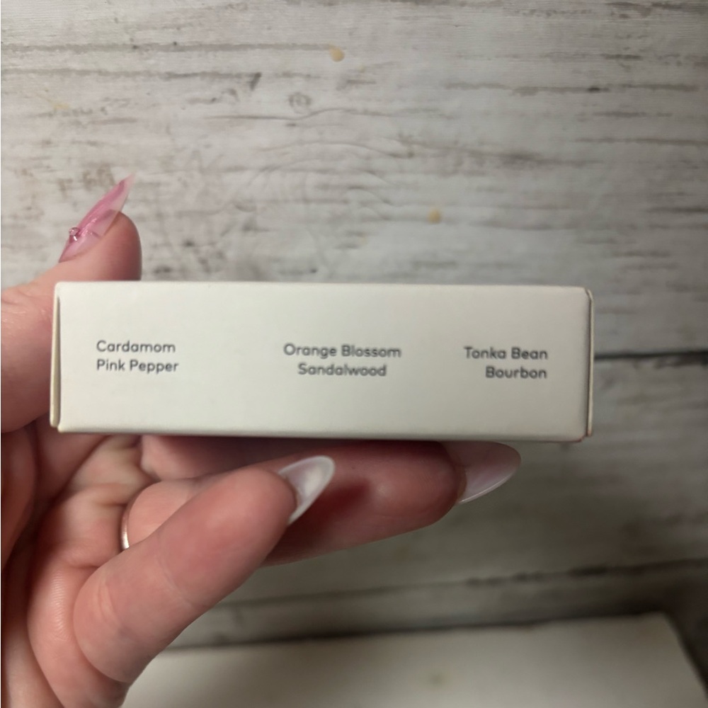 Tonka Daze Perfume Oil - onekind - Picture 4 of 8